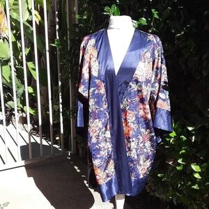 Victoria's Secret Vintage gold label navy blue floral robe kimono one size